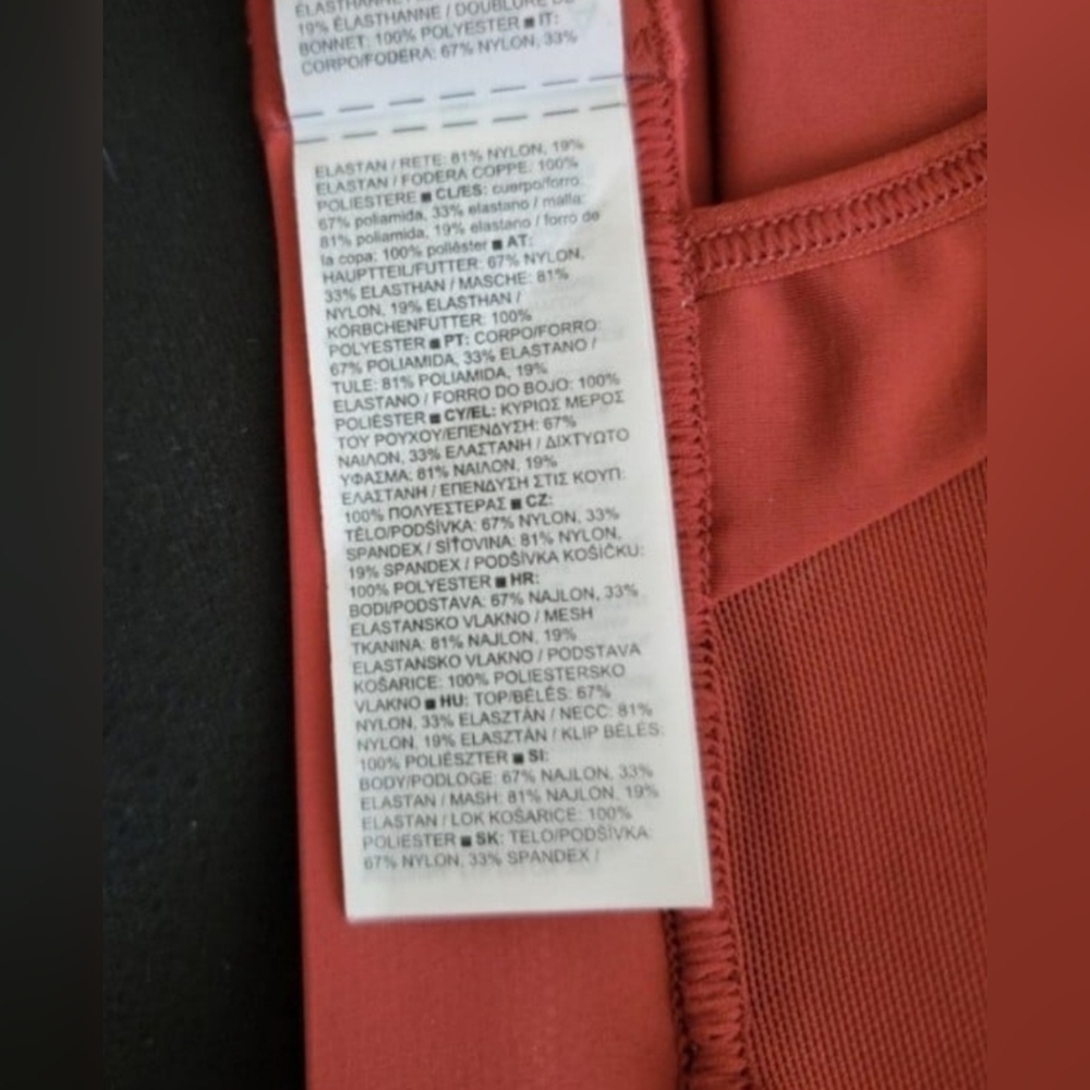 Athleta Sports Bra - Picture 7 of 8